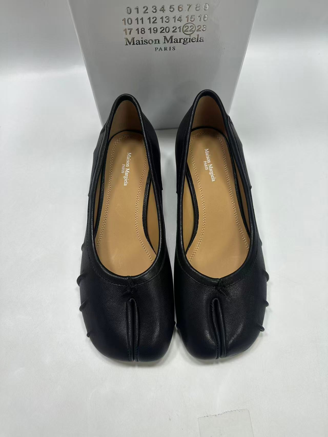 2026년 3월 26일 오*희님 메종 마르지엘라 타비 레더 발레리나 슈즈 검품 및 출고