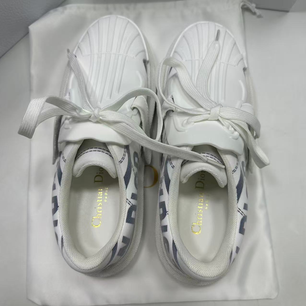 2026년 4월 7일 류*현님 디올 ID 스니커즈 검품 및 출고